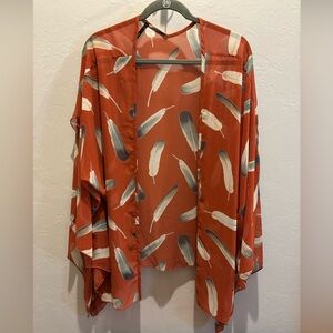 NWOT Rust Feather Print Kimono Size L